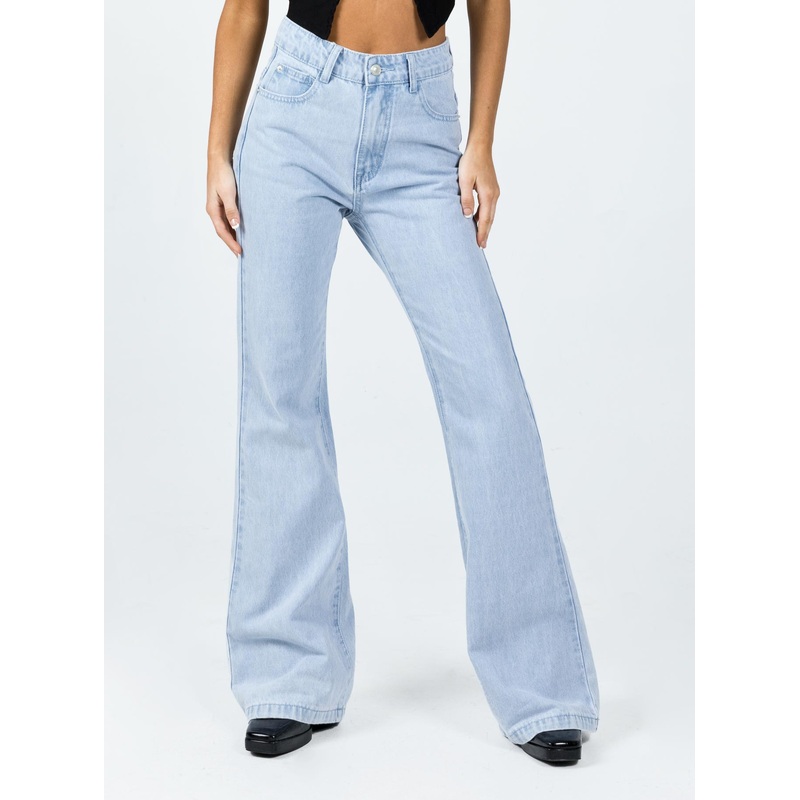 Cabarita Lounge Denim Jeans Light Wash