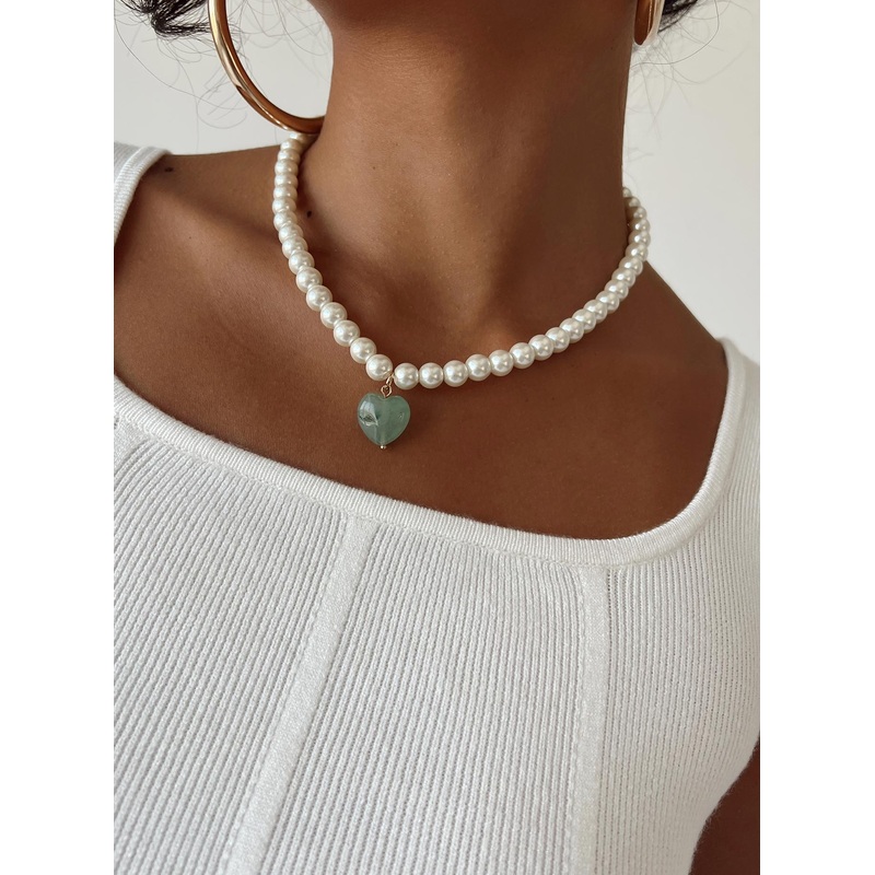 Telka Pearl Heart Necklace White / Green