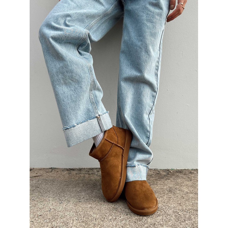 Kona Shearling Boots Brown
