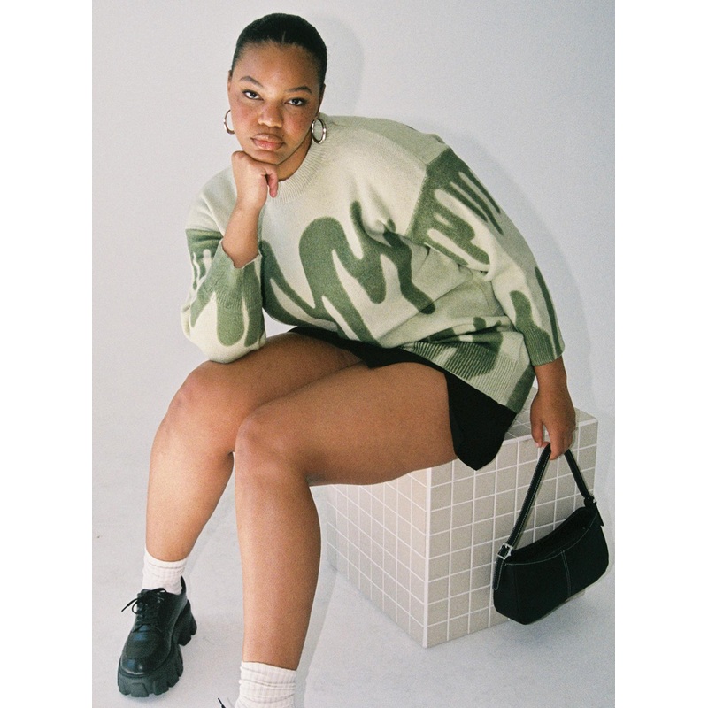 Katie Oversized Sweater Green Curve
