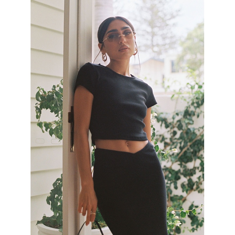 Classic Crop Tee Black Tall
