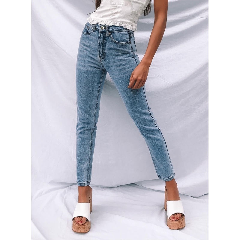 Gemini Mom Jeans Pale Blue