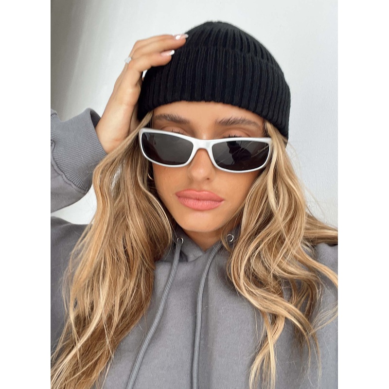Leo Beanie Black