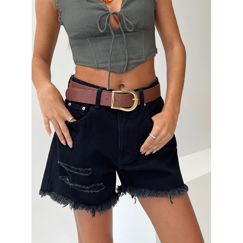 On Tour Denim Mom Shorts Black
