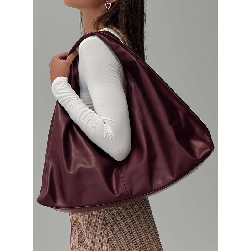 Feel A Way Shoulder Bag Burgundy