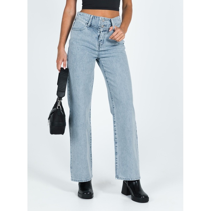 Hasmyn Straight Leg Jeans Light Wash Denim