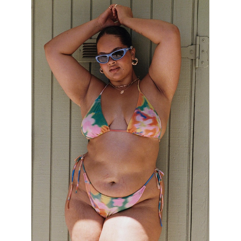 Teyana Bikini Top Floral Multi Curve