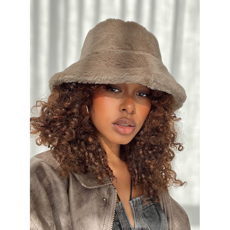 Theo Plush Bucket Hat Camel