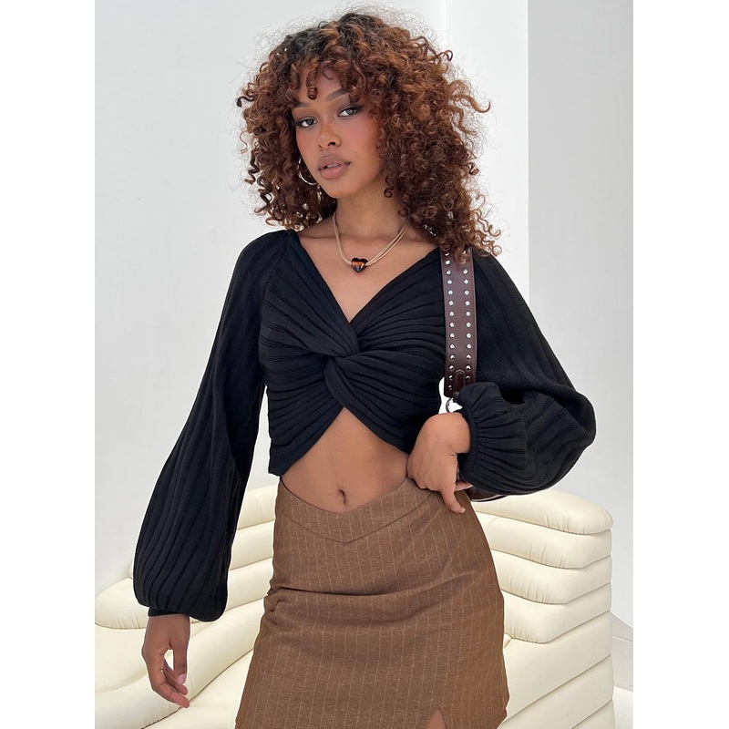 Winry Cropped Sweater Black