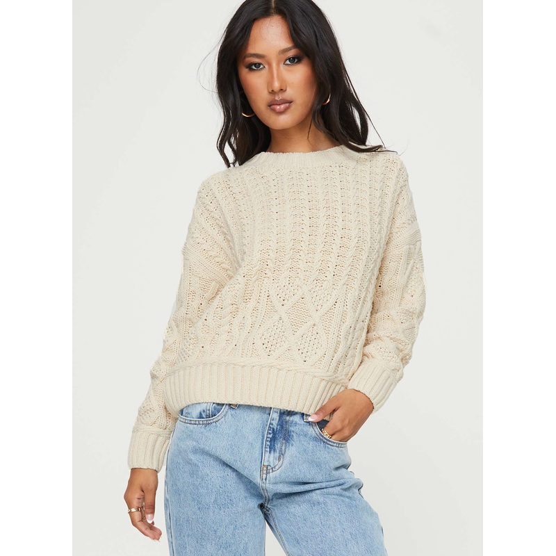 Dunham Cable Knit Sweater Beige