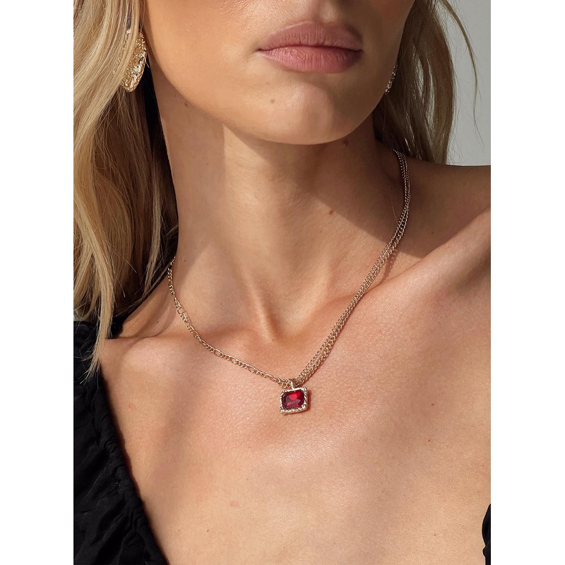Astryd Necklace Gold