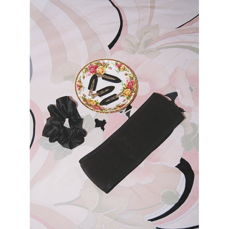 Self Care Hair Accessories Pack Black