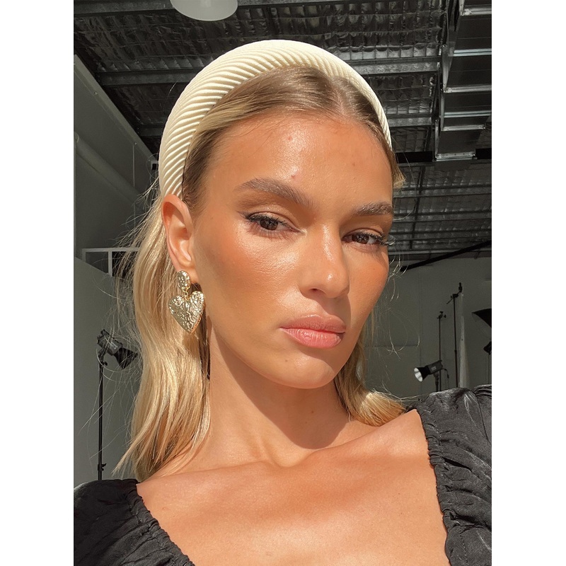 Untouched Headband Beige