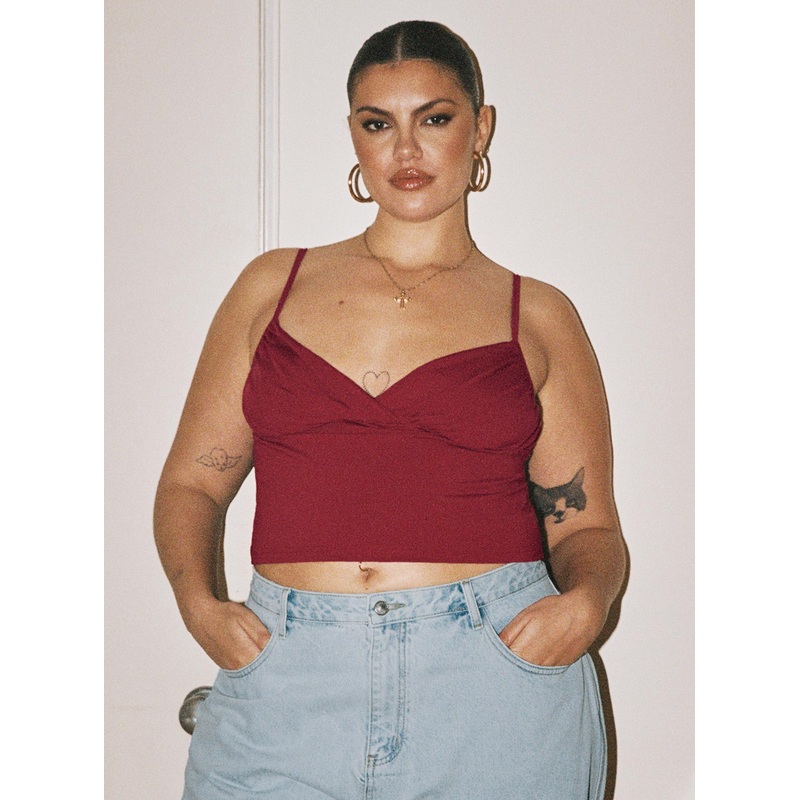 Sampson Top Burgundy Curve