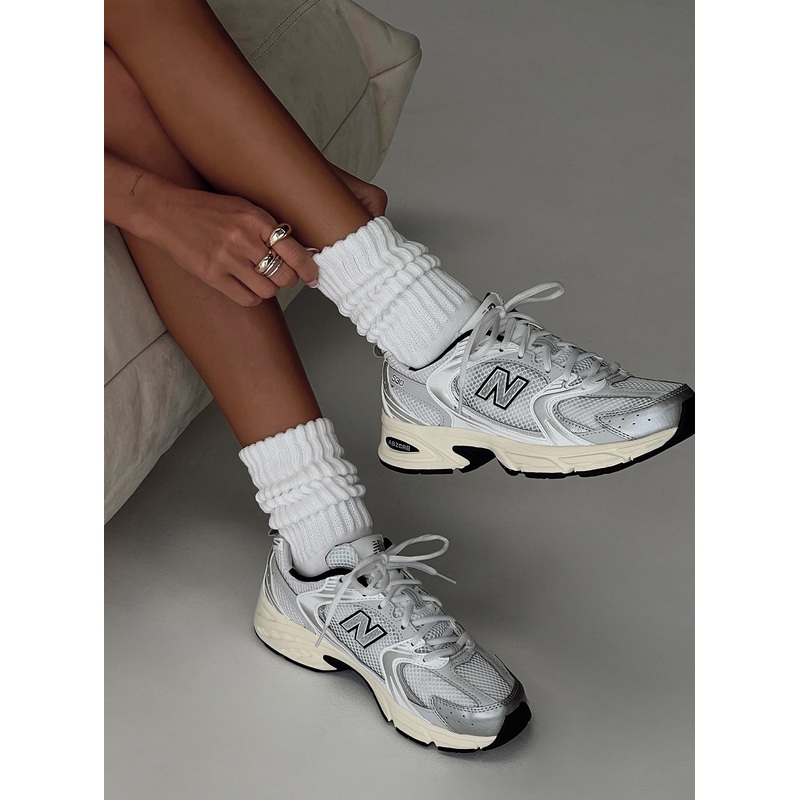 Carazon Socks White
