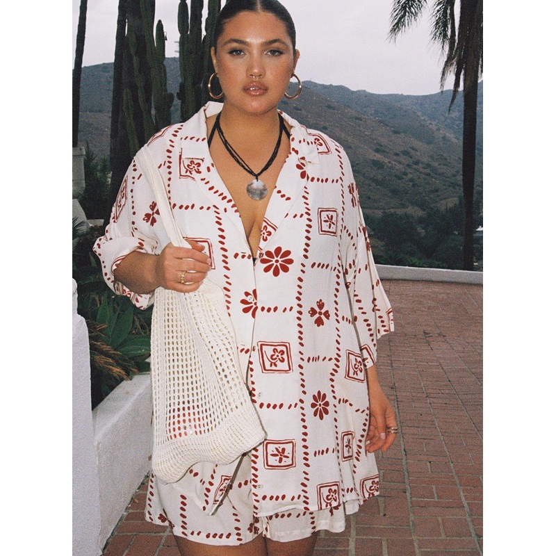 Resortella Set White / Red Curve