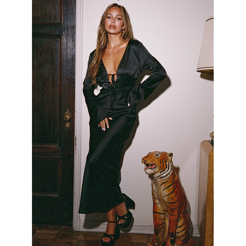 Tashey Bias Cut Maxi Dress Black