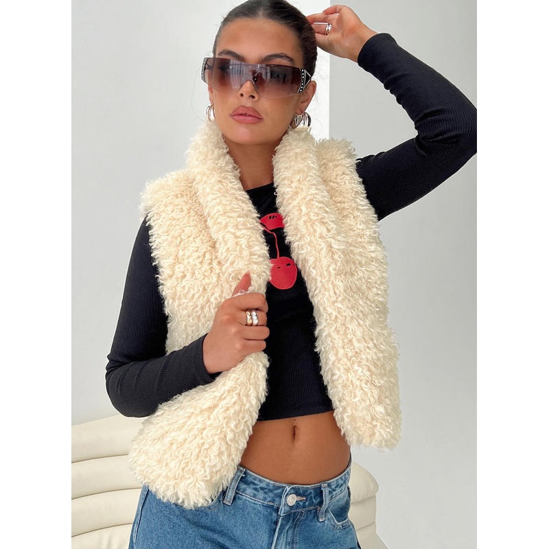 Mamba Shearling Vest Cream