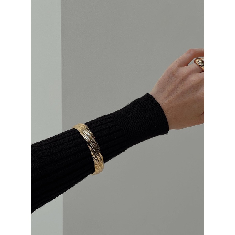 Henner Cuff Gold