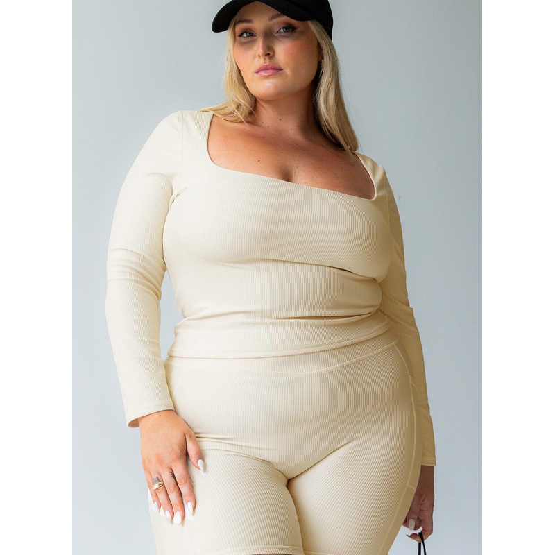 Thriving Activewear Top Latte Curve