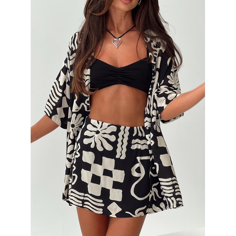 Caraliia Mini Skirt Black / Cream