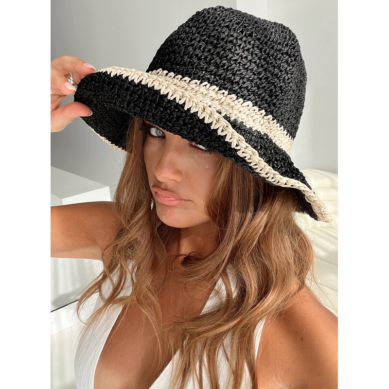 Mareena Hat Black / White