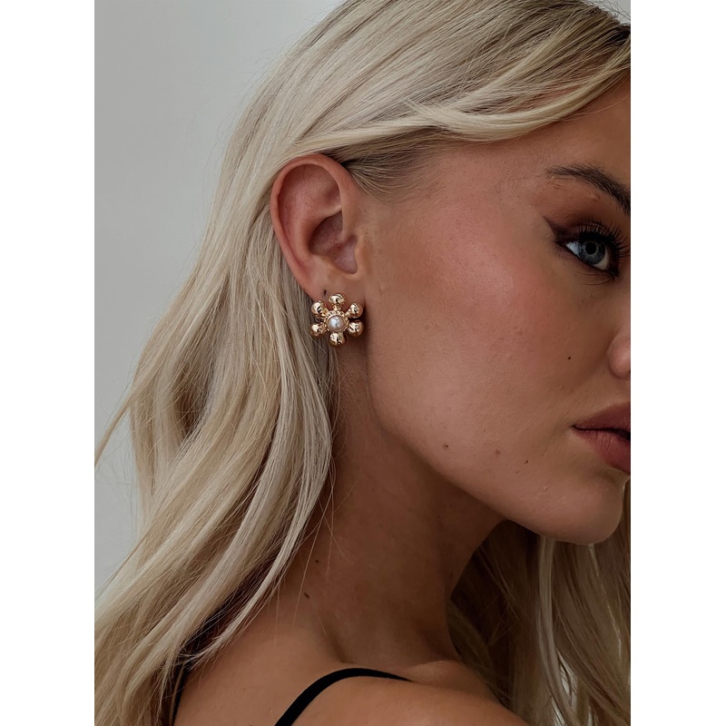 Overnight Earrings Gold