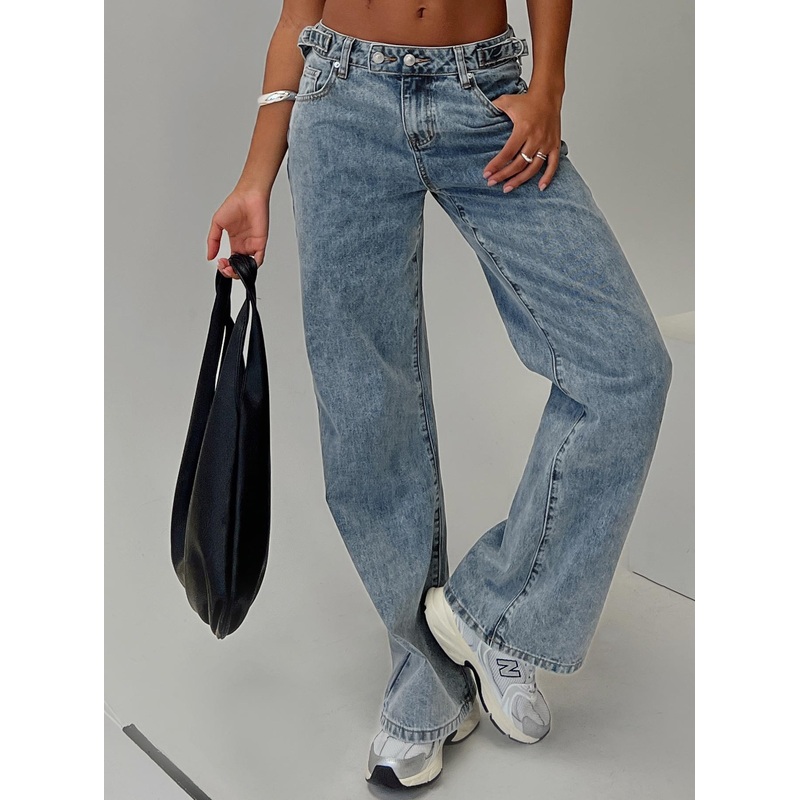 Sidle Low Rise Jeans Light Wash