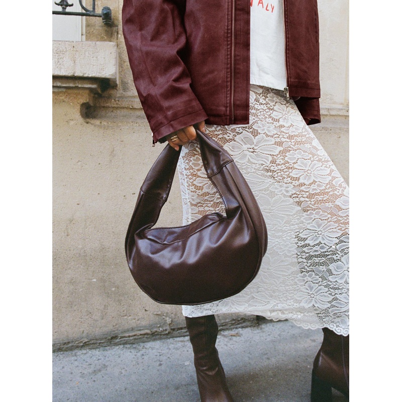 Prospect Park Shoulder Bag Chocolate