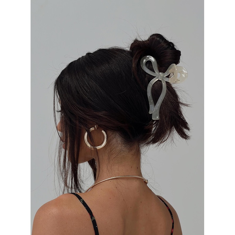 With A Bow Hair Clip Nude