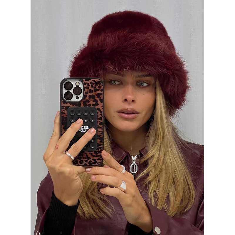 Avaah Fluffy Hat Red