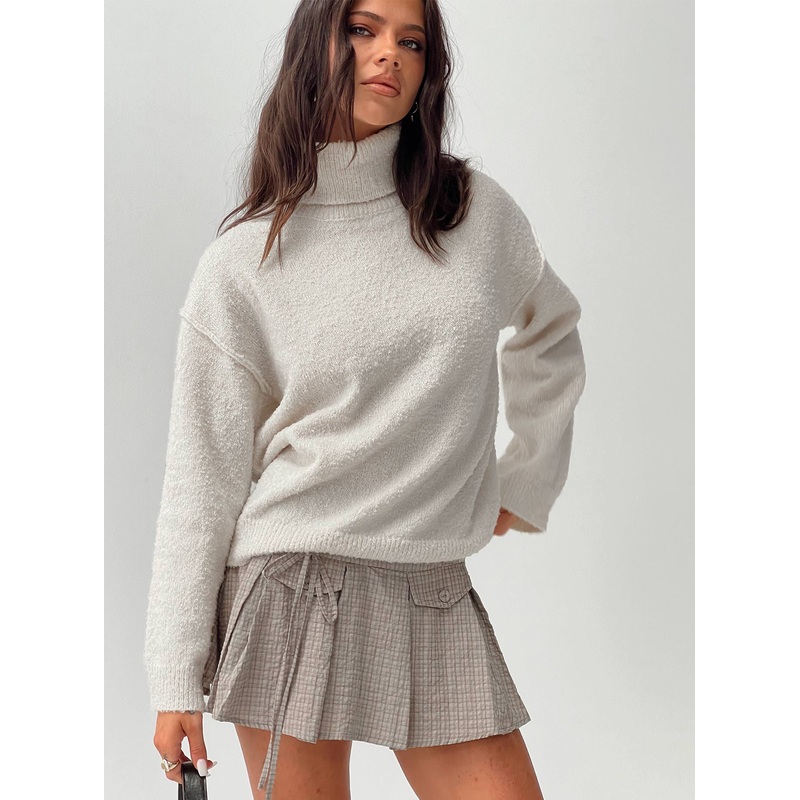 Finnien Boucle Turtleneck Sweater Cream