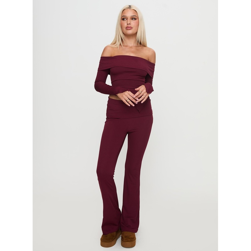 Outta Town Set Burgundy