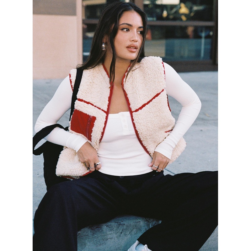 Senna Sherling Vest Jacket Cream / Red