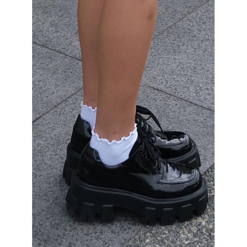 Ribbed Ruffle Socks White