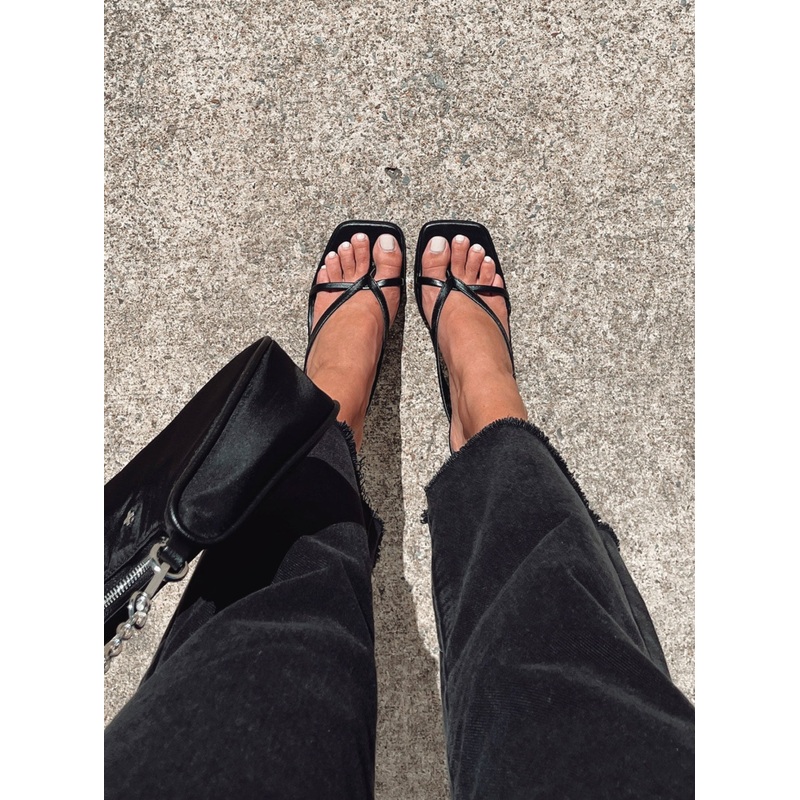 Billini Samba Heels Black