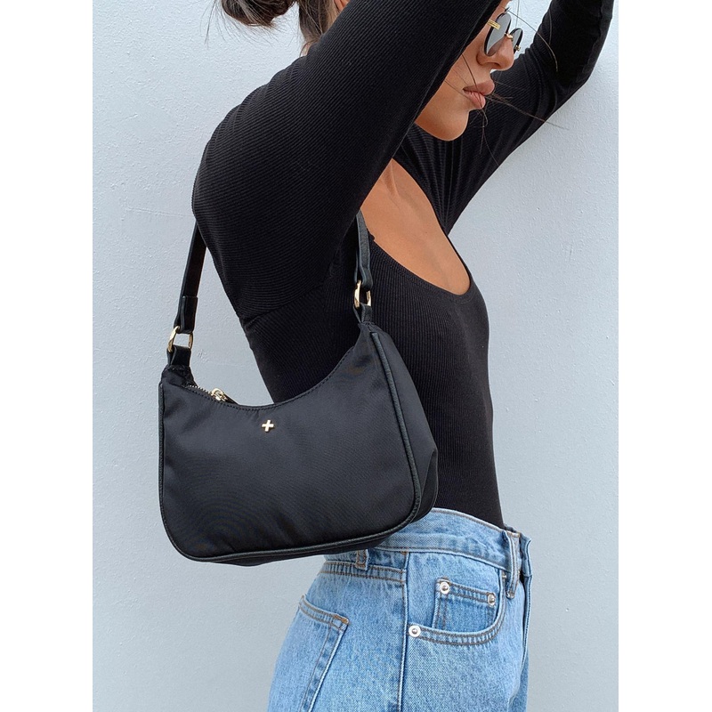 Peta & Jain True Black